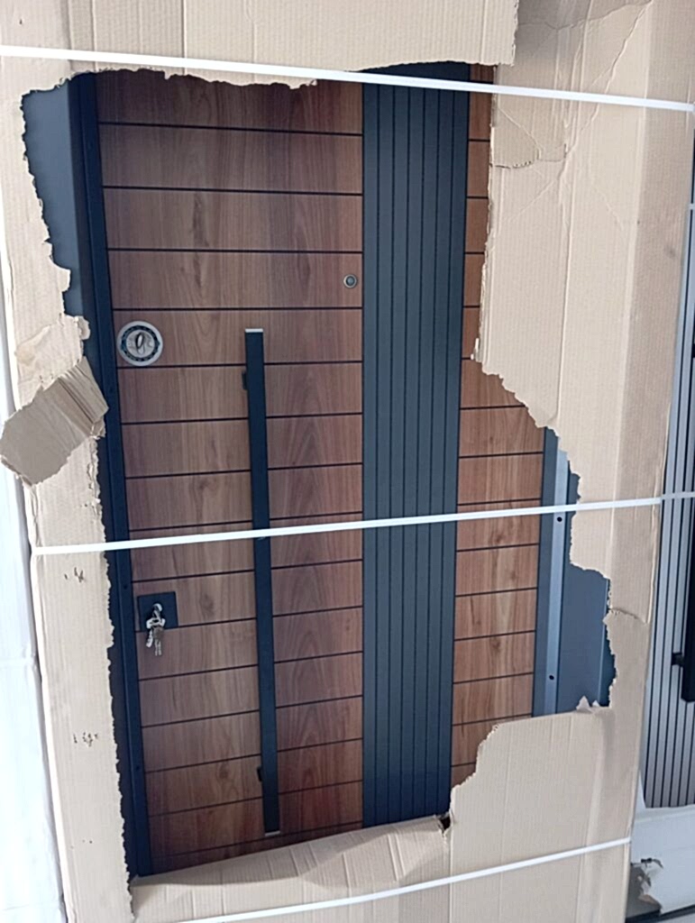 Çeşme Çelik Kapı