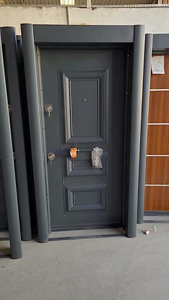 Çeşme Çelik Kapı