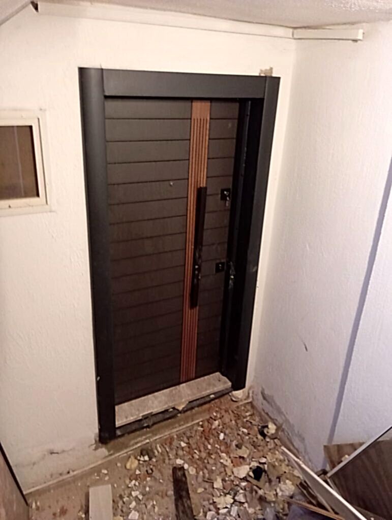 Çeşme Çelik Kapı