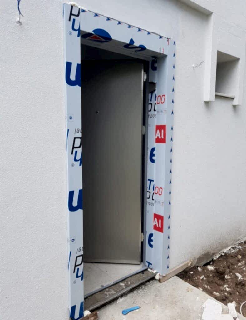 Çeşme Çelik Kapı