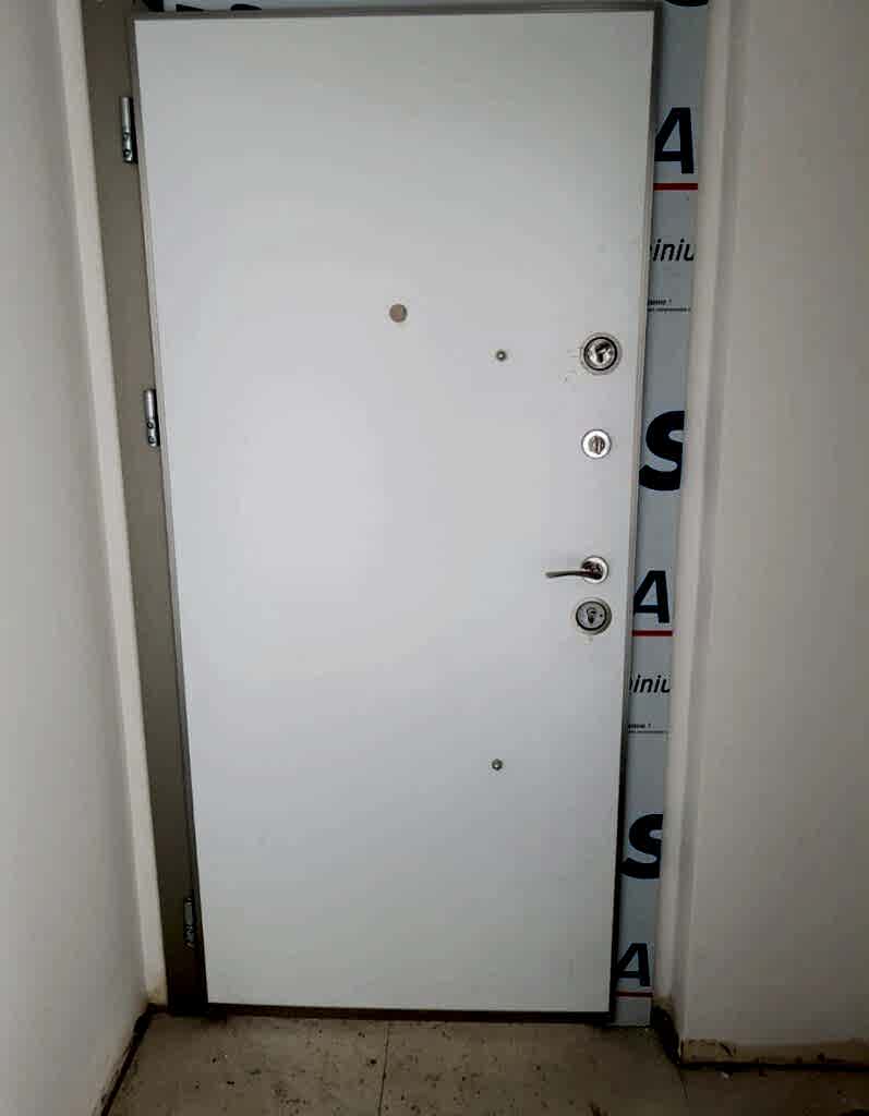 Çeşme Çelik Kapı