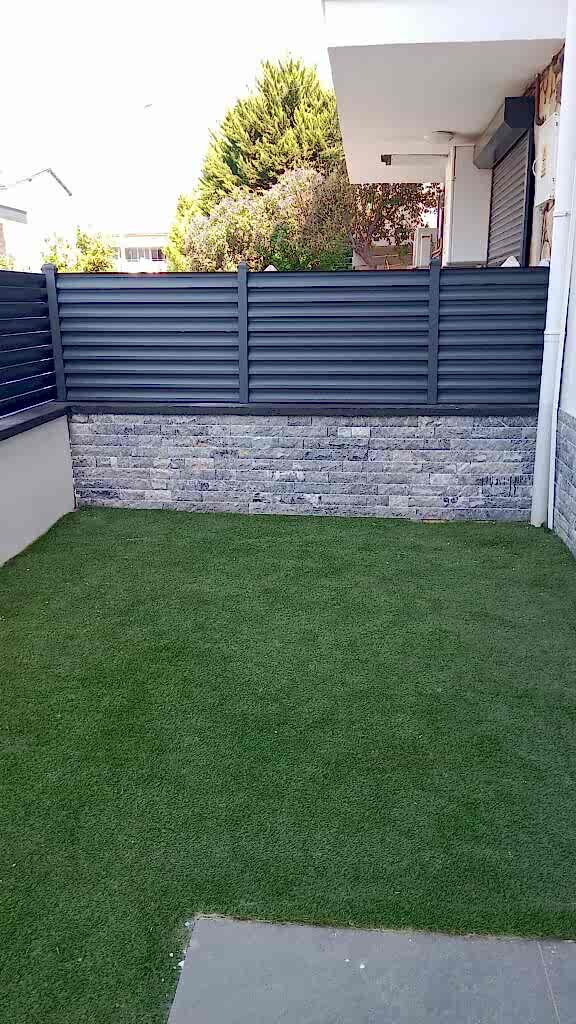 Çeşme Güneş Kırıcı