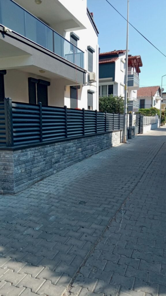 Çeşme Güneş Kırıcı