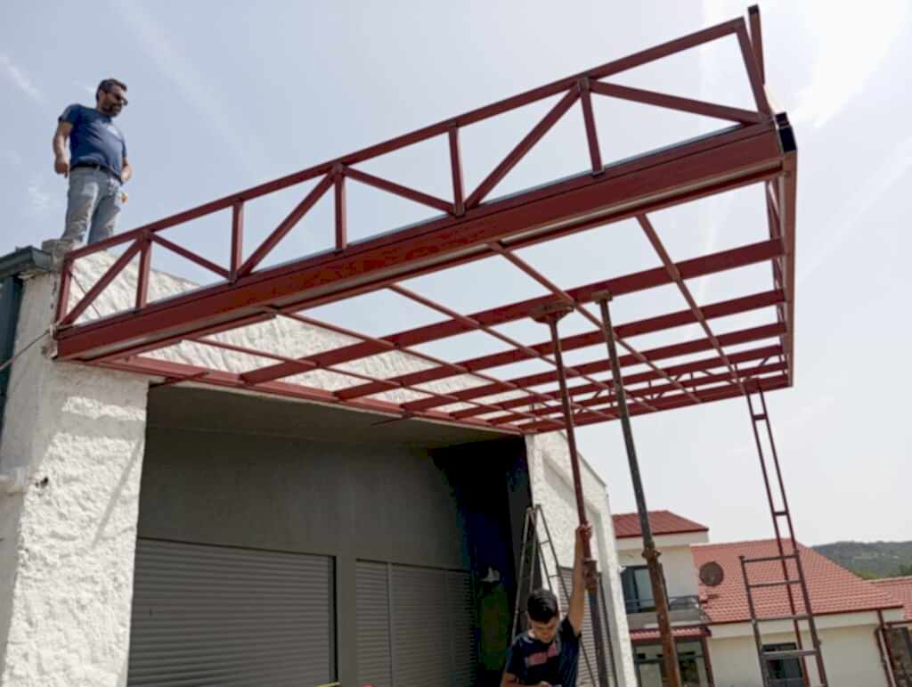 Çeşme Demir Pergole