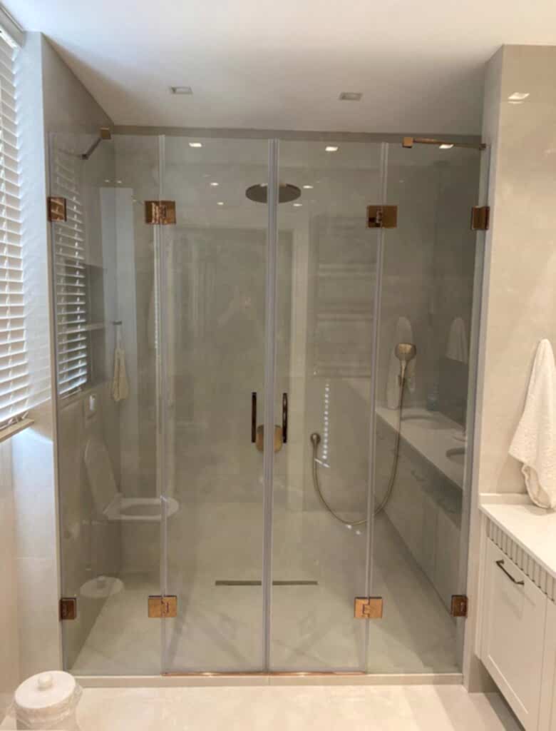 Çeşme Duşakabin Sistemleri