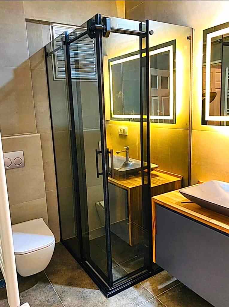 Çeşme Duşakabin Sistemleri